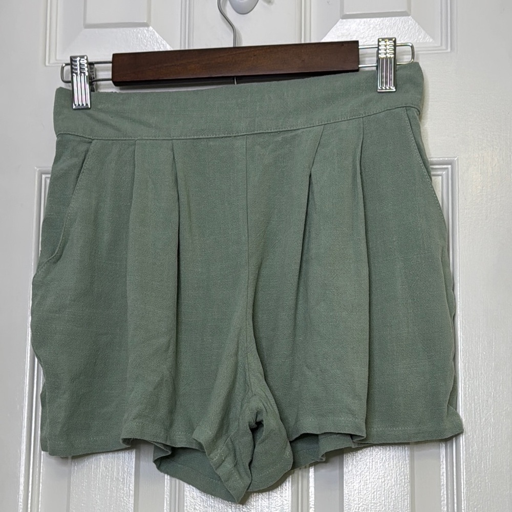 Pink Lily High Waist Green Shorts Relaxed Fit